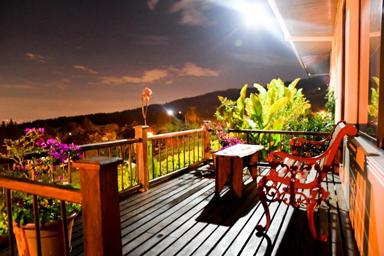Poas Paradise Bed & Breakfast Poasito Екстериор снимка
