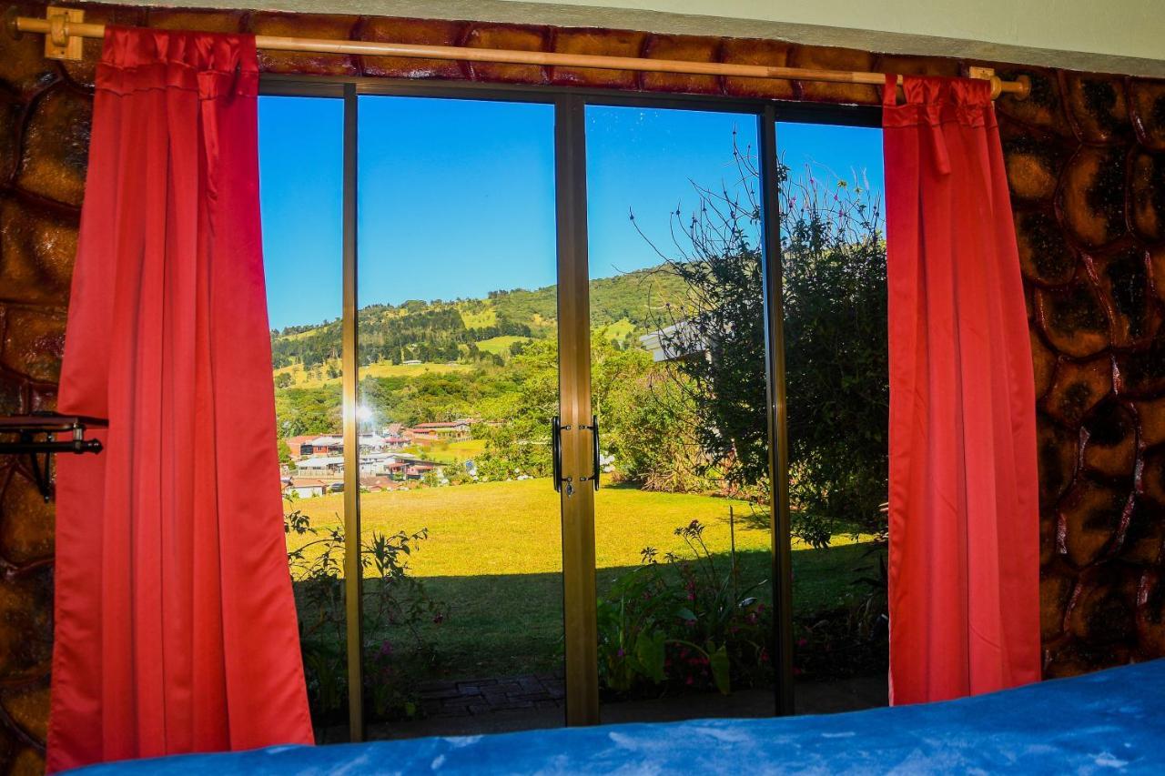 Poas Paradise Bed & Breakfast Poasito Екстериор снимка