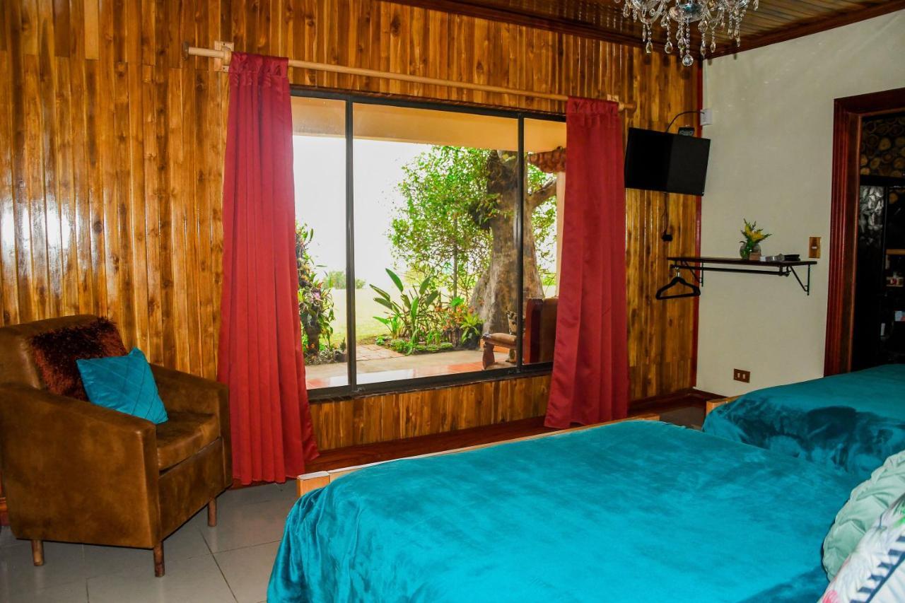 Poas Paradise Bed & Breakfast Poasito Екстериор снимка