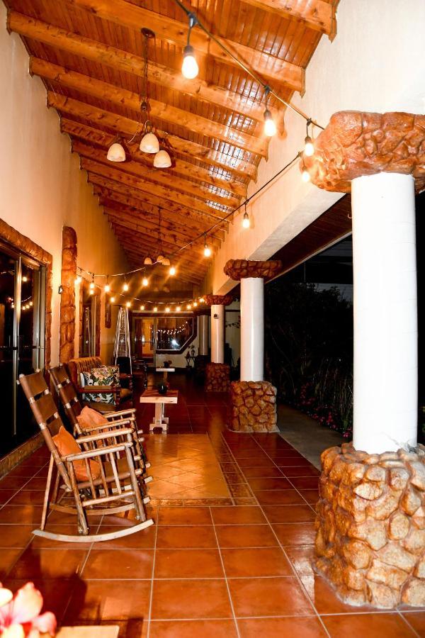 Poas Paradise Bed & Breakfast Poasito Екстериор снимка