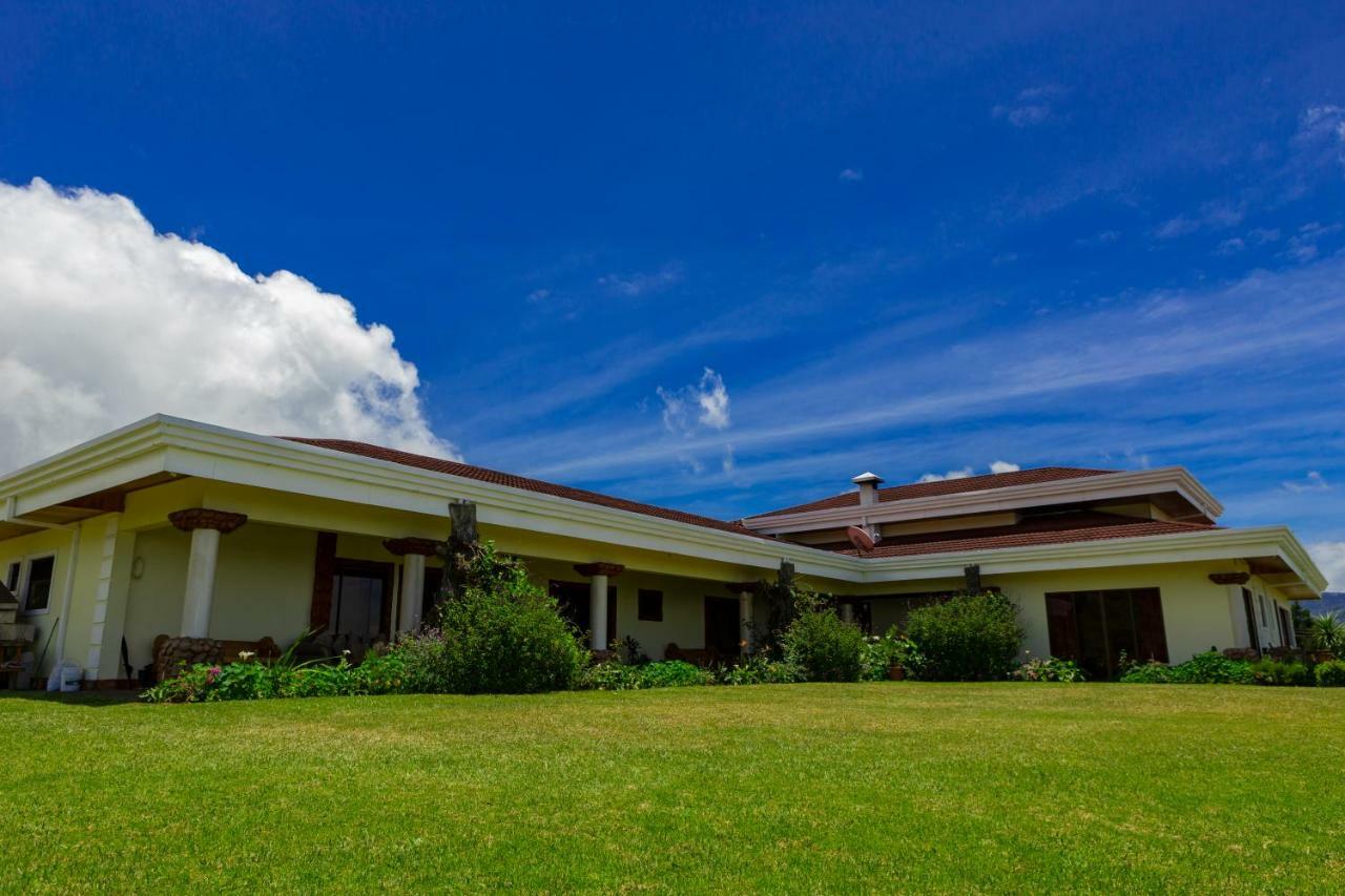 Poas Paradise Bed & Breakfast Poasito Екстериор снимка